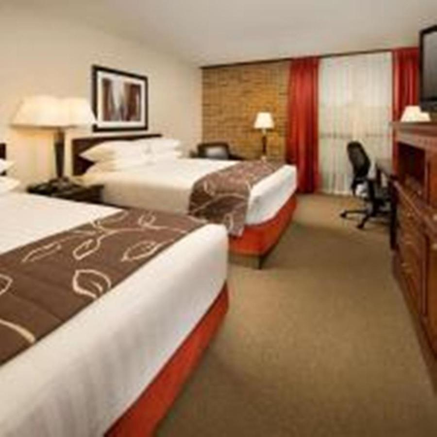 Hotel Lotus Kansas City Merriam المظهر الخارجي الصورة