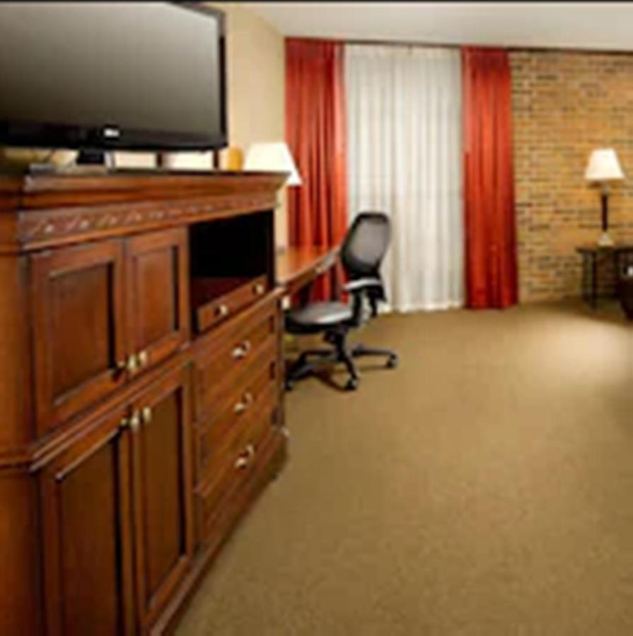 Hotel Lotus Kansas City Merriam المظهر الخارجي الصورة