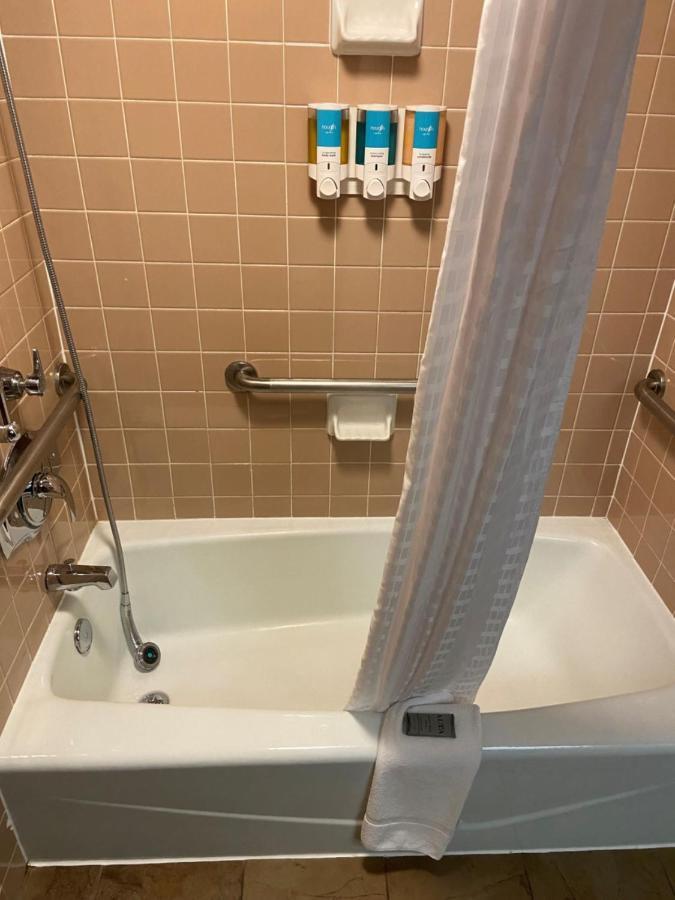 Hotel Lotus Kansas City Merriam المظهر الخارجي الصورة