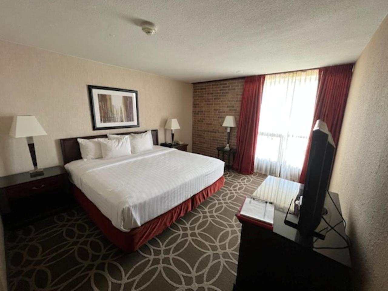 Hotel Lotus Kansas City Merriam المظهر الخارجي الصورة