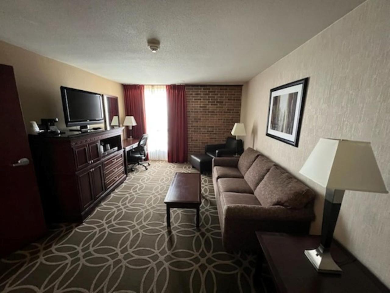 Hotel Lotus Kansas City Merriam المظهر الخارجي الصورة